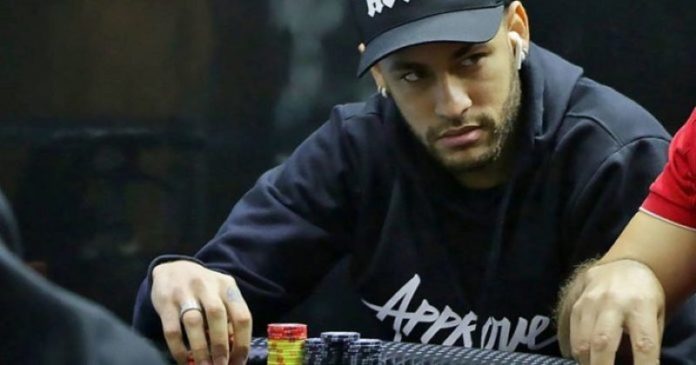 Neymar recovers from an injury and plays poker in Brazil ... - 696 x 365 jpeg 39kB