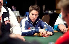 web_sports_Vanessa_Selbst_poker_02