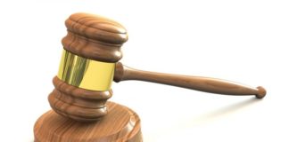 Russell “Dutch” Boyd przgrywa proces