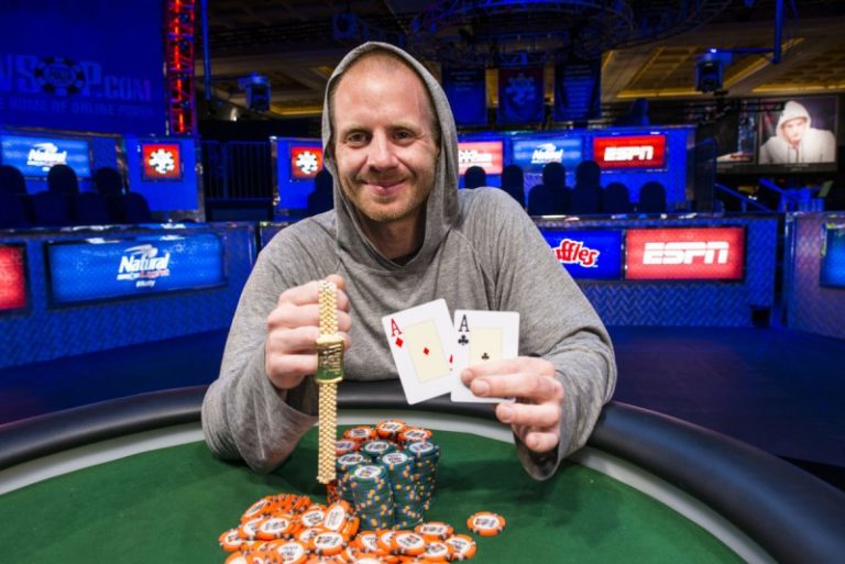 WSOP: Jesse McEuen wygrywa bransoletkę i odbija się od dna