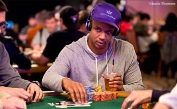 WSOP: Phil Ivey wygrywa 10 bransoletkę