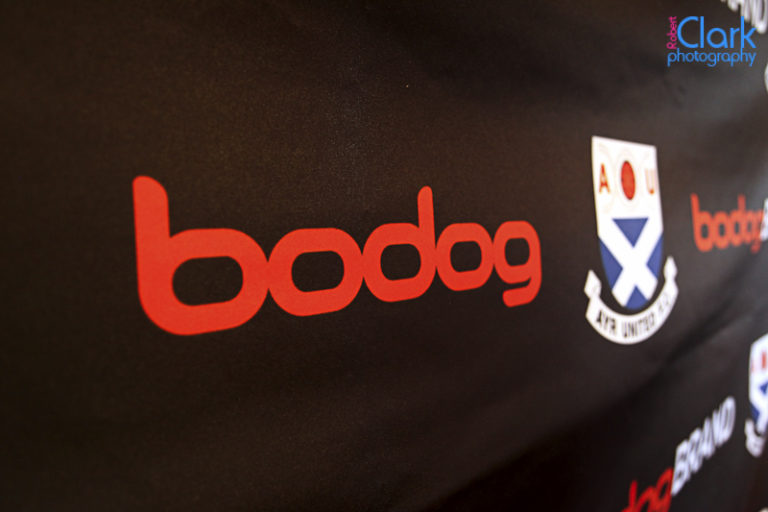 Bodog zaprezentował nowe stroje dla klubu sportowego Ayr United