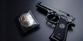 Policjant aresztowany za pomoc w organizowaniu nielegalnej gry o milion dolarów