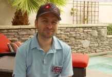 Negreanu o politykach i pokerowych oszustach