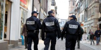 Policja okradła pokerzystów?