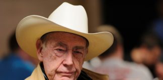 Doyle Brunson zgłasza kandydata do Poker Hall of Fame