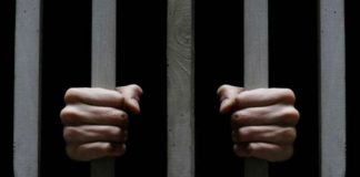 Pokerzysta obrabował bank po dotkliwej przegranej