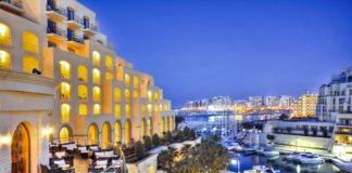 Nowy skandal w hotelu goszczącym festiwal EPT