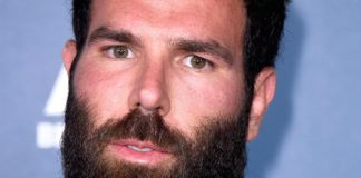 Dan Bilzerian przestrzega entuzjastów broni