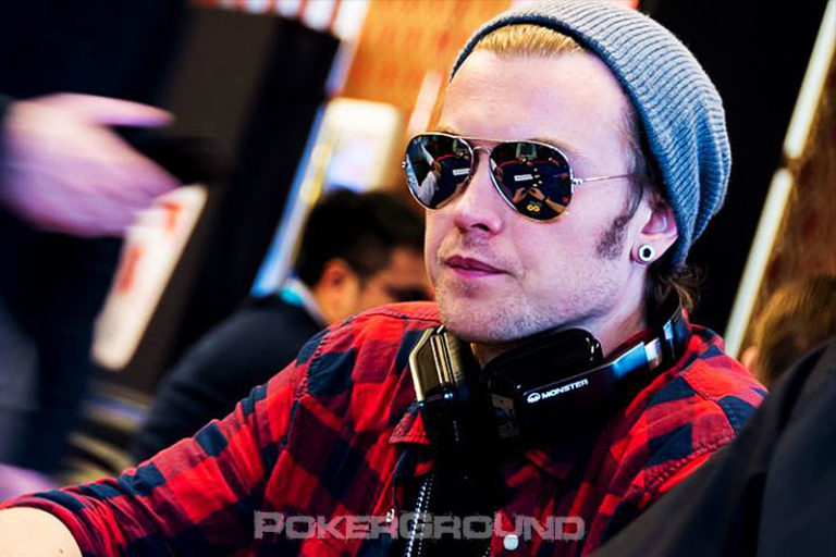Łozo głośno o pokerze