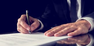 Joe Barton chce zalegalizować internetowy poker w USA