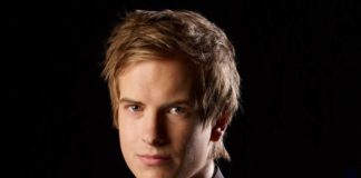 Viktor Blom będzie streamowal grę na Unibet Poker