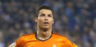 Cristiano Ronaldo gra w pokera w Melbourne