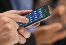 Chińska policja blokuje telefony pokerzystów