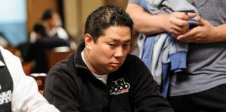 Pokerzysta Bernard Lee w roli Św. Mikołaja