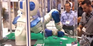 Pierwszy dealer robot o pokerowej twarzy