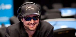Phil Hellmuth poprowadzi kolejny event pokerowy Tigera Woodsa