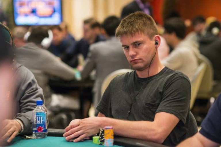 Byron Kaverman dwa razy z rzędu tryumfuje w turniejach $25K Aria High Rollers