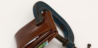 Bycie „nitem” dzień po dniu poza pokerowym stołem