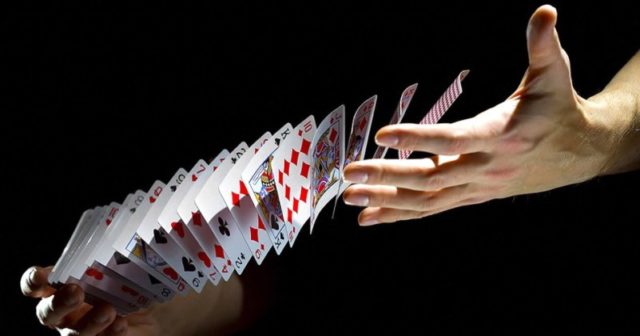 Dlaczego warto przewidywać przebieg pokerowego rozdania