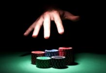 Czy biznesmeni i celebryci ukrywają swoje fortuny poprzez chip dumping?