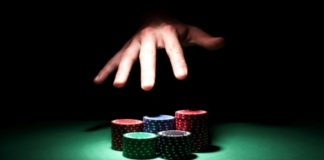 Czy biznesmeni i celebryci ukrywają swoje fortuny poprzez chip dumping?