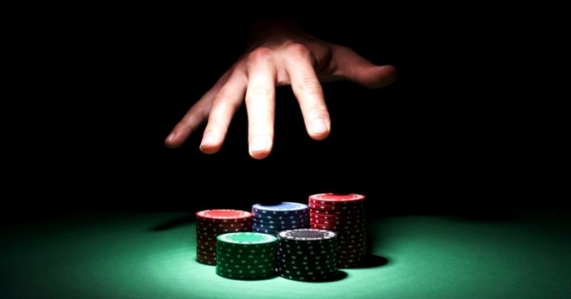 Czy biznesmeni i celebryci ukrywają swoje fortuny poprzez chip dumping?