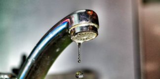 Jak studiować pokerowe ręce i zatykać leaki?