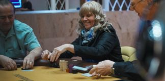 Deborah „QueenBee902” Vanneste – mikrogrinderka z ponad 100.000$ wygranych Deborah Vanneste