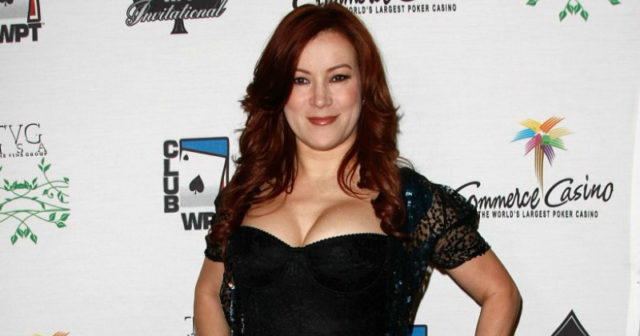 Jennifer Tilly: “Poker jest jak walka bokserska”