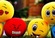 Emocjonalny swing, czyli co czyni nas ludźmi, choć słabszymi pokerzystami