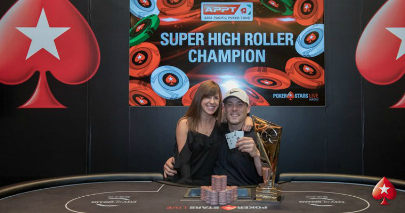 APPT Makau: Alex Foxen wygrał 7.560.000 HK$ w Super High Rollerze!