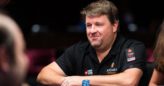 Jak grać w satelitach do turniejów pokerowych?