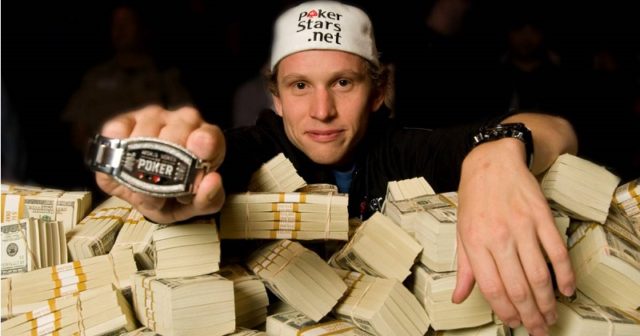 Pokerzyści wspominają pierwszą edycję formatu November Nine w Main Evencie WSOP