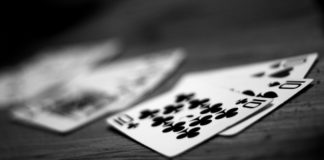 Dziesięć przydatnych rad dla początkujących pokerzystów poker
