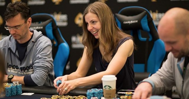 Monster draw na flopie – jak najlepiej go rozegrać?