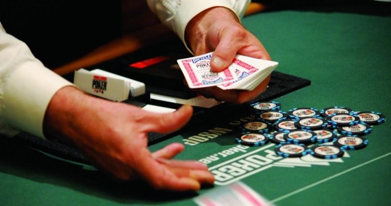 Krupier powinien siedzieć cicho?