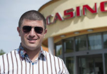 Leon Tsoukernik pozywa Facebooka, domaga się olbrzymiego odszkodowania Leon Tsoukernik