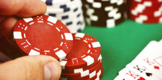 Jak lepiej zarządzać pokerowym bankrollem?