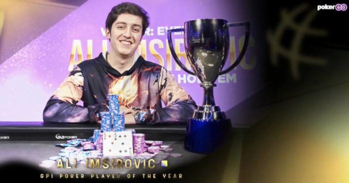 Ali Imsirovic Global Poker Awards - plansza z wizerunkiem zwycięzcy nagrody Gracza Roku
