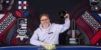 EPT Praga: Sam Grafton wygrywa event HR Bounty EPT Praga Sam Grafton pozuje z pucharem po wygranej w High Rollerze