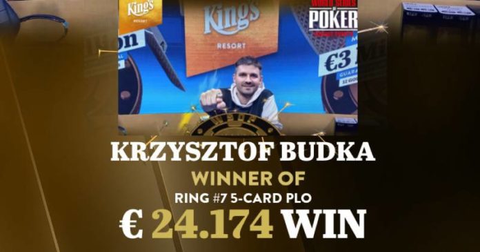 Krzysztof Budka WSOP-C Rozvadov (Polak pozuje z sygnetem mistrzowskim po wygranej)