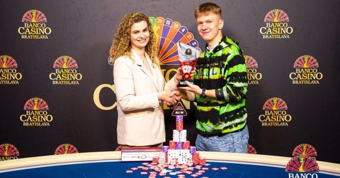 Kacper Czapla wygrywa Polich Poker Championship
